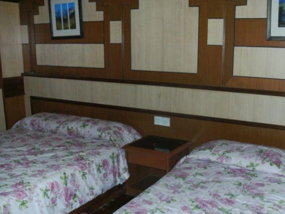 Coral View Island Resort Kampong Pasir Hantu Exterior photo