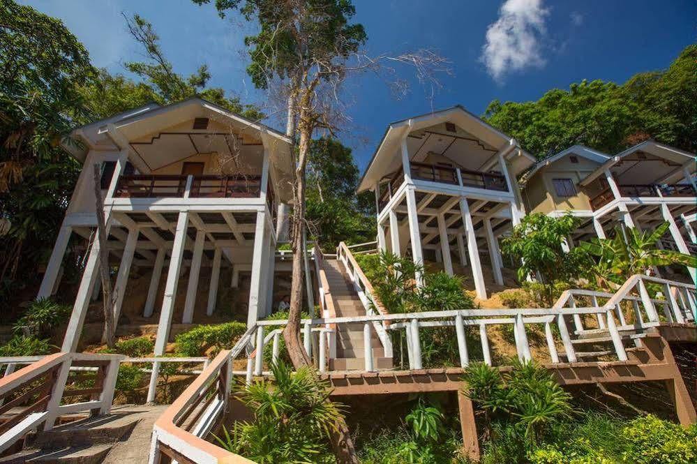 Coral View Island Resort Kampong Pasir Hantu Exterior photo